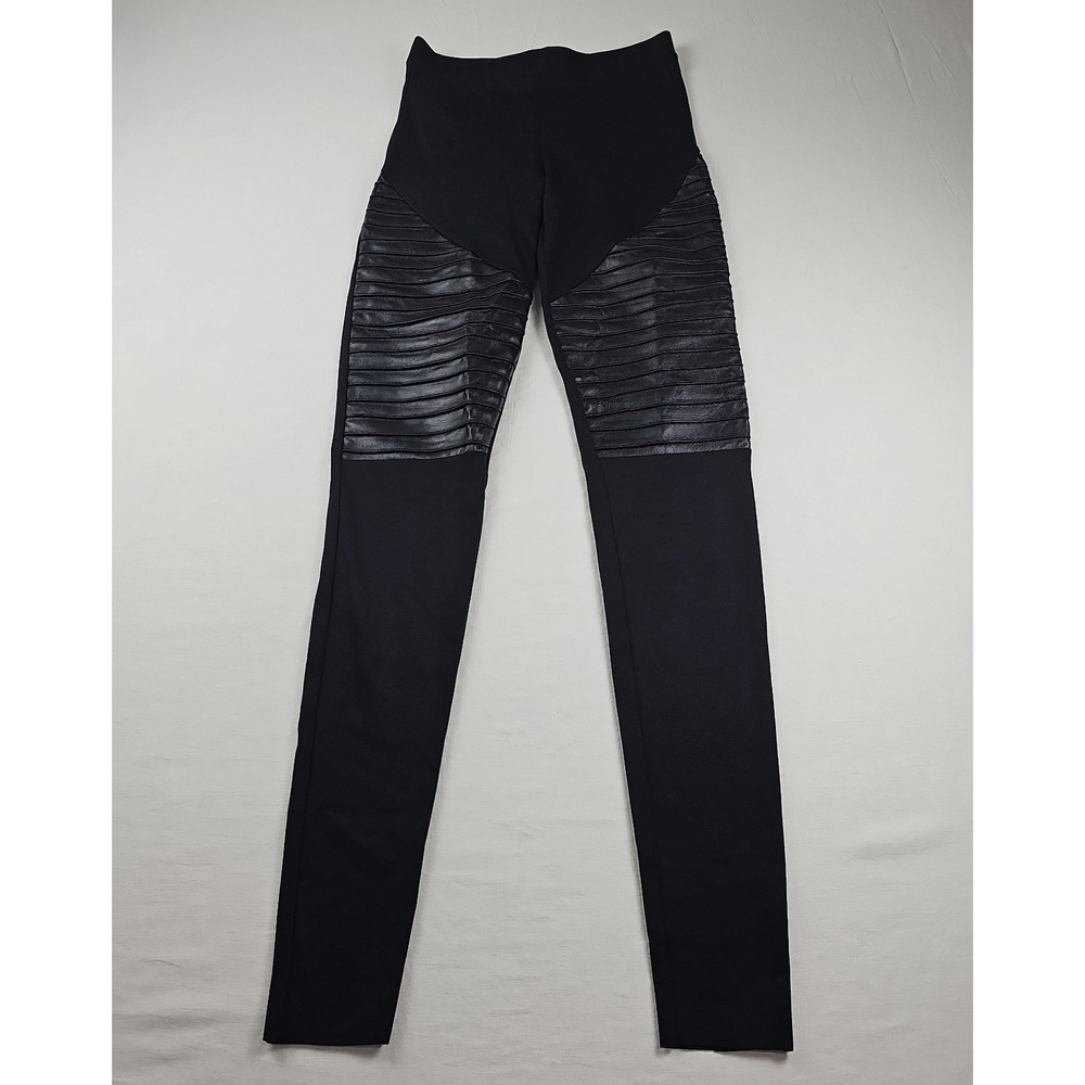 Aakasha Leggings Leather Patch  Black Size M Tuck Pattern 100% Genuine Leather